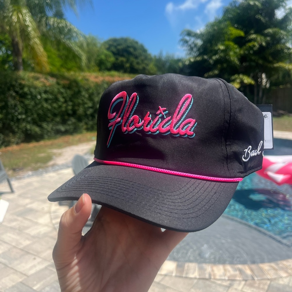 Bad Birdie Florida rope hat. New.